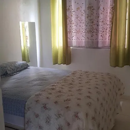 Rio Vermelho Orla Apartment: 2-Bedroom Beachfront with Wi-Fi & A/C Salvador Exterior photo